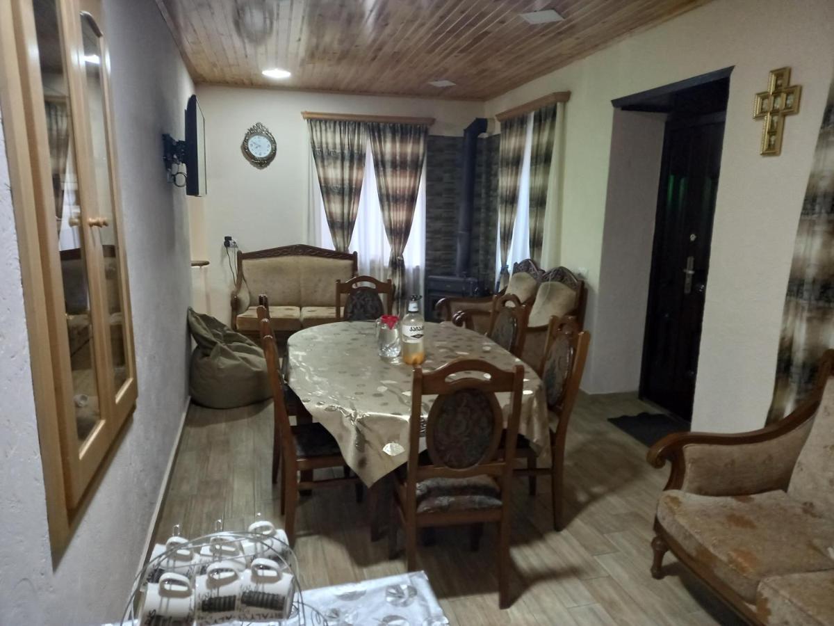 Spardishi Guesthouse Mestia Eksteriør billede