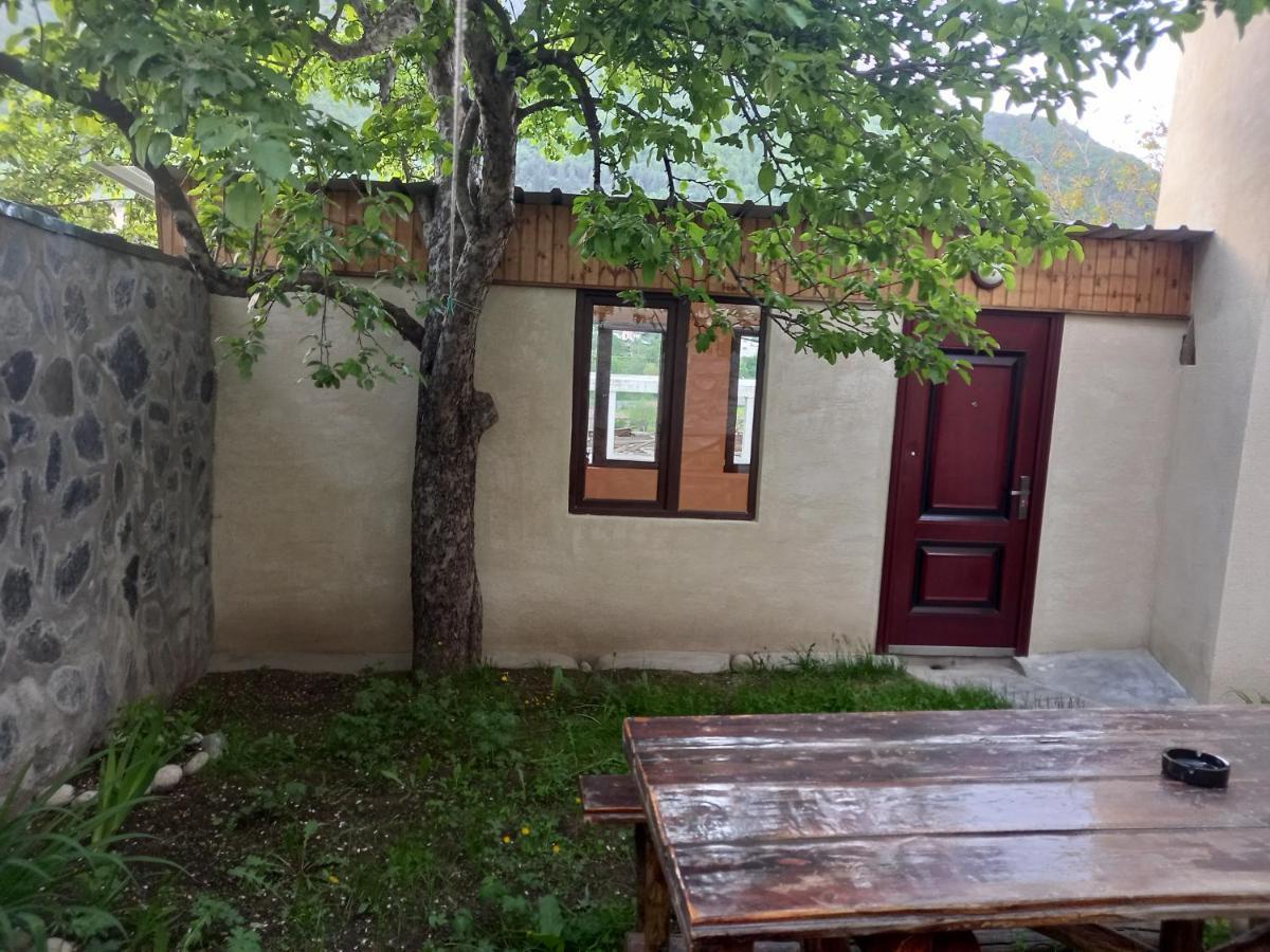 Spardishi Guesthouse Mestia Eksteriør billede