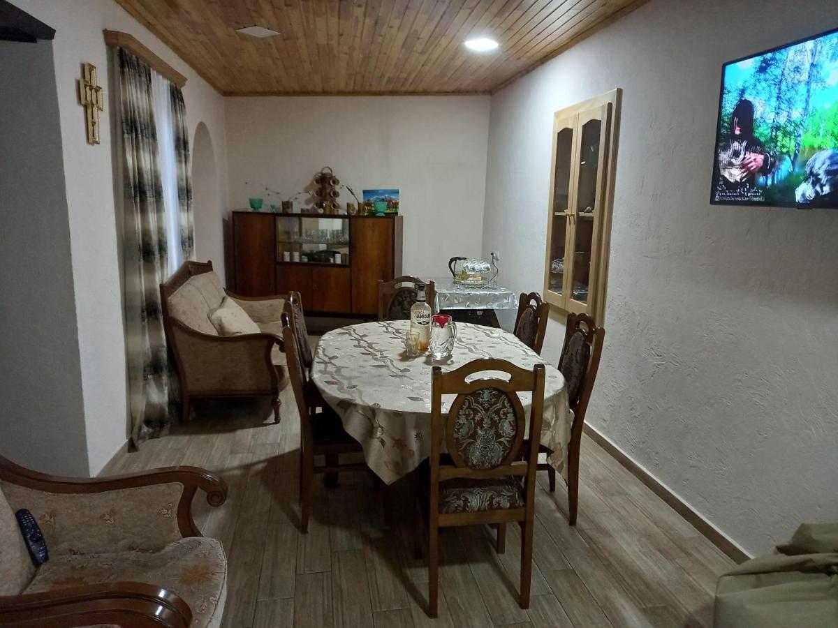 Spardishi Guesthouse Mestia Eksteriør billede