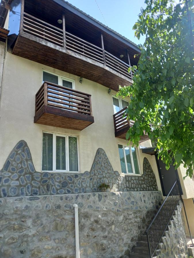 Spardishi Guesthouse Mestia Eksteriør billede