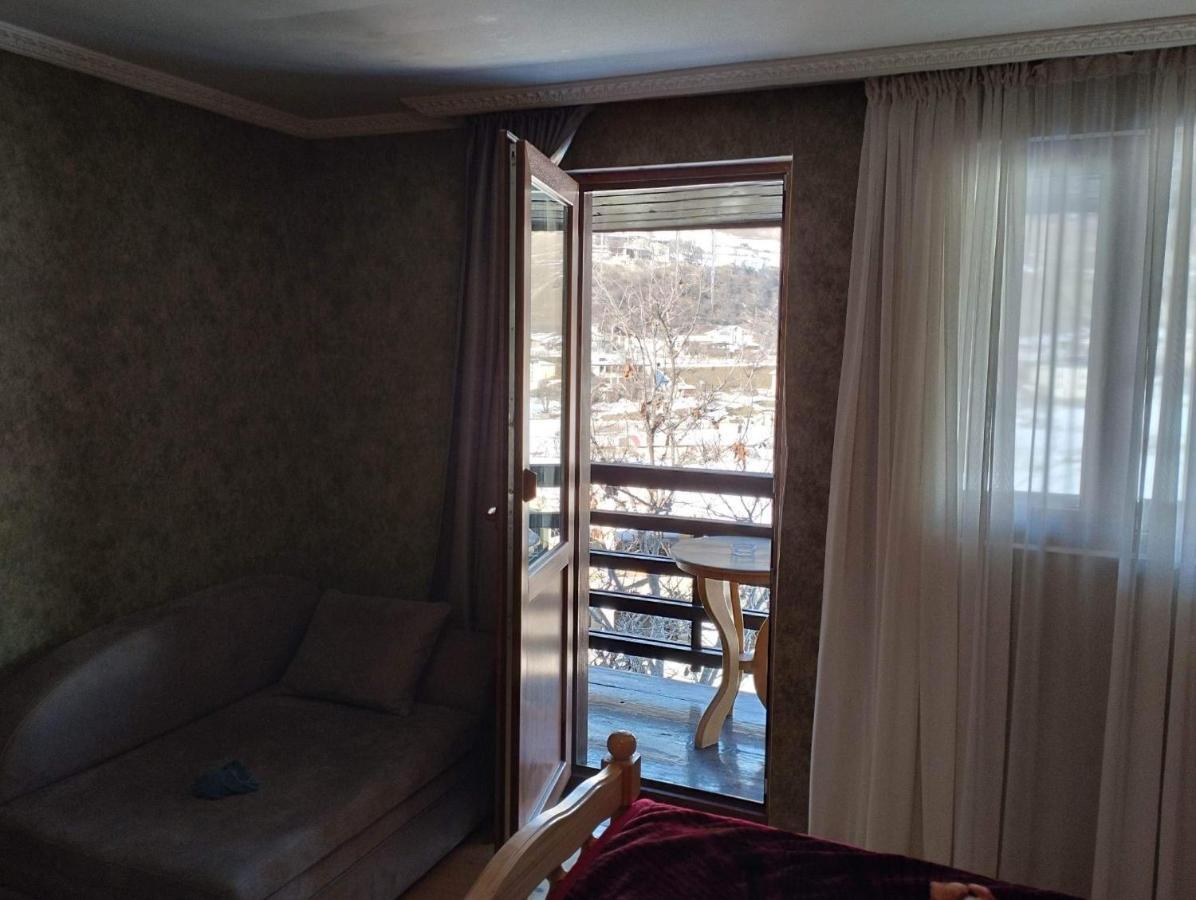 Spardishi Guesthouse Mestia Eksteriør billede