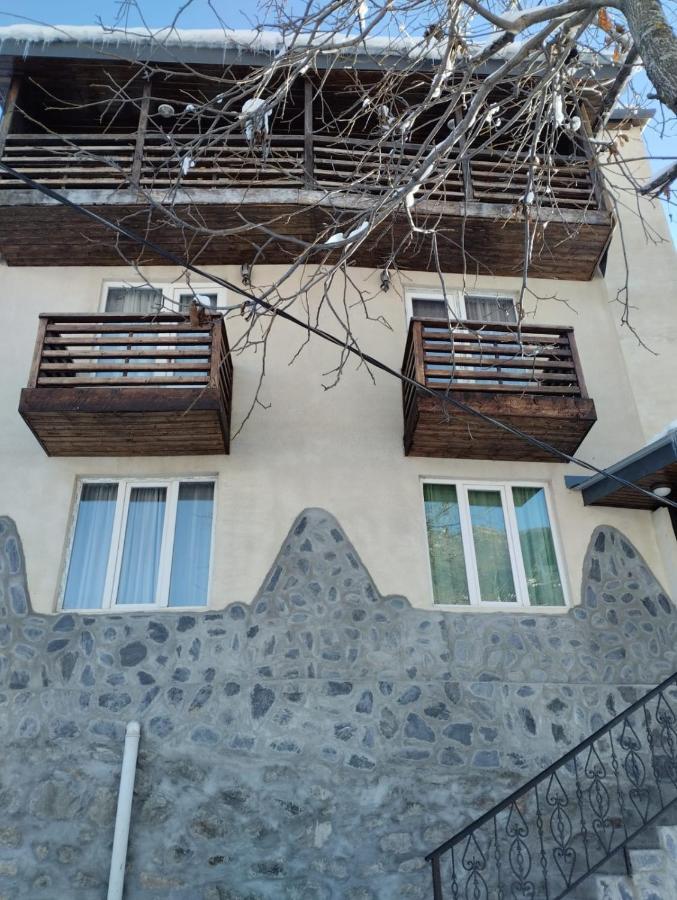 Spardishi Guesthouse Mestia Eksteriør billede